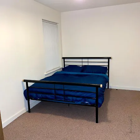 דירה Two Bedroom Entire In Roman Road With Free Parking